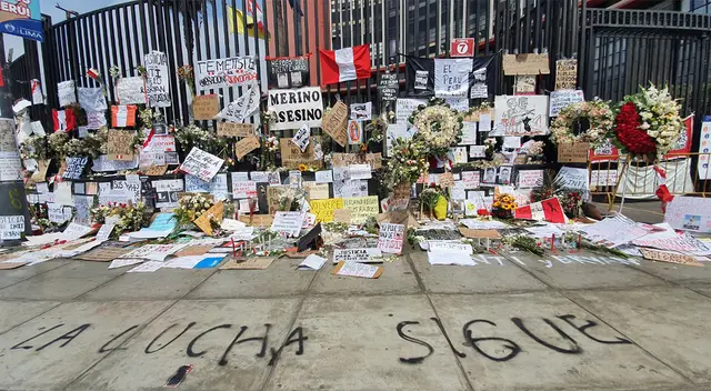 Realizan altar para jóvenes fallecidos en marcha nacional.