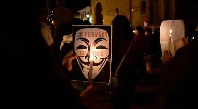 En su cuenta oficial de Twitter, manifestó estar con el pueblo peruano, por lo que no dudó confesar que fue quien hackeó las páginas gubernamentales de Estado. En su cuenta oficial de Twitter, manifestó estar con el pueblo peruano, por lo que no dudó confesar que fue quien hackeó las páginas gubernamentales de Estado.