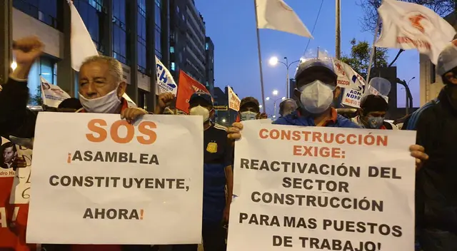 El CGTP manifestó esta tarde e hizo varios pedidos al nuevo presidente Francisco Sagasti. El CGTP manifestó esta tarde e hizo varios pedidos al nuevo presidente Francisco Sagasti.