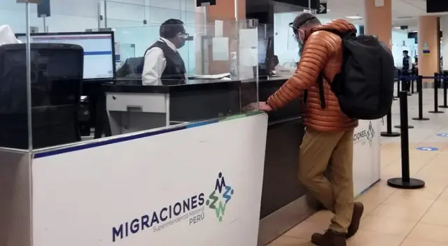 Guillermo Miranda intenta salir del país con dirección a Los Ángeles. Guillermo Miranda intenta salir del país con dirección a Los Ángeles.