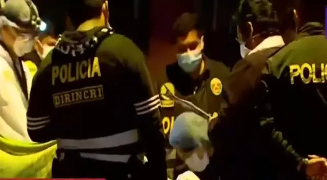 Los peritos de Criminalística llegaron al lugar de los hechos para examinar ambos cadáveres. Los peritos de Criminalística llegaron al lugar de los hechos para examinar ambos cadáveres.