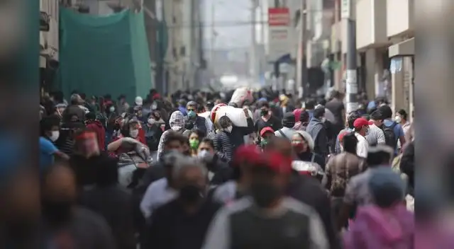 ambulantes invaden las calles por campaña navideña