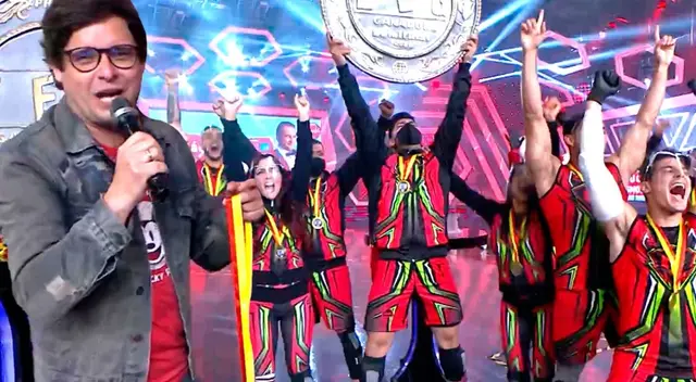 El conductor Gian Piero Díaz tuvo emotivas palabras para agradecer a todo su equipo por ganar la semifinal en Esto es guerra.