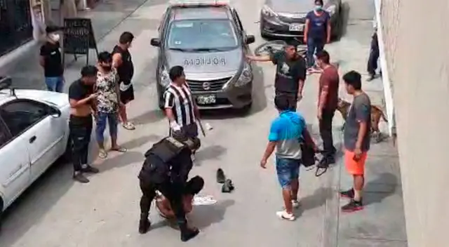 Vecinos casi linchan a dos delincuentes Vecinos casi linchan a dos delincuentes