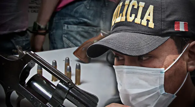 Alrededor de 30 policías tendrán que declarar ante el Ministerio Público tras la muerte de dos jóvenes en protestas. Alrededor de 30 policías tendrán que declarar ante el Ministerio Público tras la muerte de dos jóvenes en protestas.