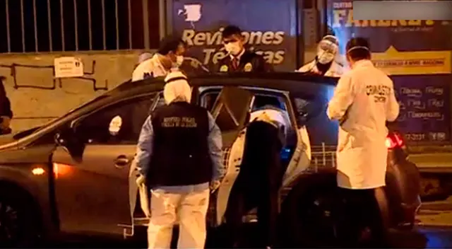 Hasta el momento se desconoce el motivo de la persecución, pero el conductor del auto fue intervenido al término del exhaustivo seguimiento en presunto estado de ebriedad. Hasta el momento se desconoce el motivo de la persecución, pero el conductor del auto fue intervenido al término del exhaustivo seguimiento en presunto estado de ebriedad.
