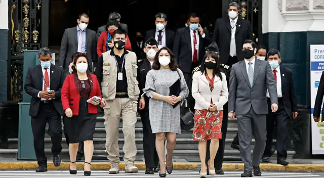 Bermúdez señaló que previo al voto de confianza se reunirá con las diferentes bancadas para iniciar un diálogo y encontrar un consenso. Bermúdez señaló que previo al voto de confianza se reunirá con las diferentes bancadas para iniciar un diálogo y encontrar un consenso.