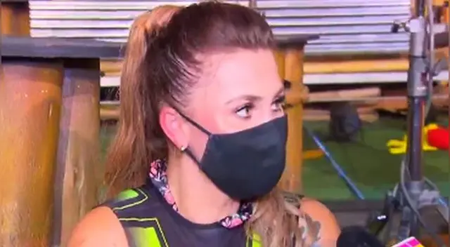 Ducelia Echevarría conversaba junto a Ignacio Baladán con Estás en todas, cuando ocurrió el incidente, y tuvo una inesperada reacción. Ducelia Echevarría conversaba junto a Ignacio Baladán con Estás en todas, cuando ocurrió el incidente, y tuvo una inesperada reacción.