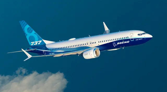 El objeto no identificado pudo haber sido un dron o una linterna volante. El objeto no identificado pudo haber sido un dron o una linterna volante.