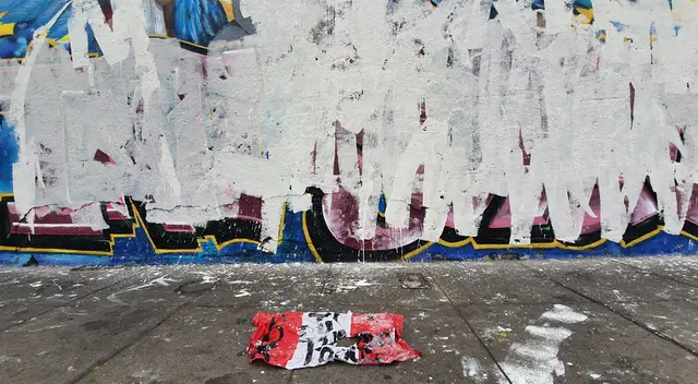 Destruyen grafiti de los héroes del Bicentenario. Destruyen grafiti de los héroes del Bicentenario.