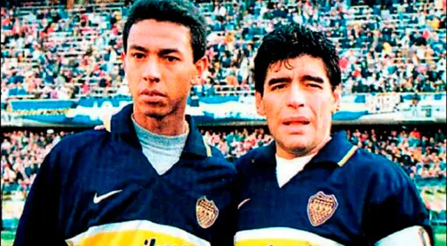 Nolberto Solano lamenta muerte de Maradona.