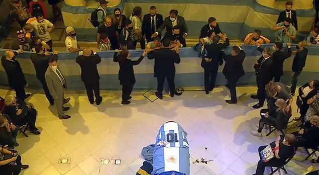 Miles de seguidores se despiden de Diego Maradona. Miles de seguidores se despiden de Diego Maradona.