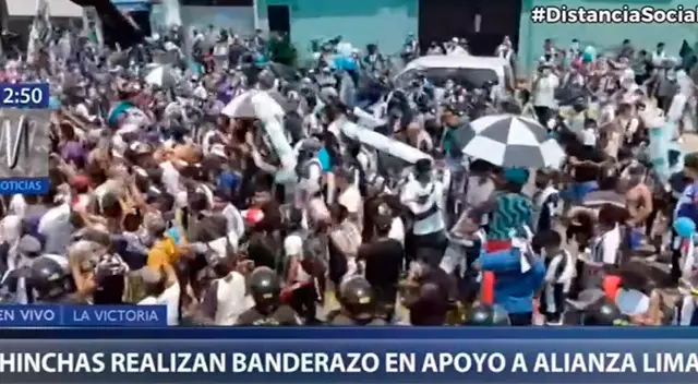 Alianza Lima: hinchas piden ganar a los jugadores.