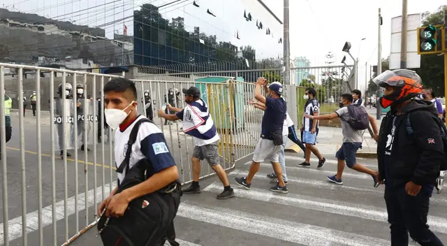 PNP se encuentra en los exteriores del Estado Nacional. PNP se encuentra en los exteriores del Estado Nacional.