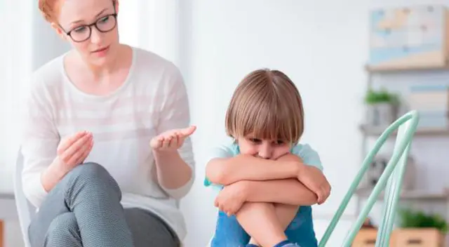 Ante una rabieta mantente firme. Tú debes controlar la situación.