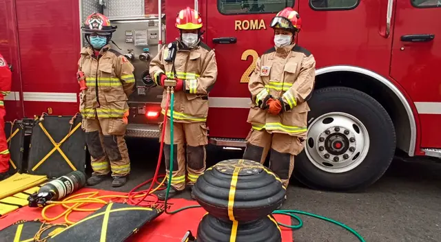 A través del operativo 'Navidad Segura' los hombres de rojo anunciaron la campaña en conjunto con la Municipalidad Metropolitana de Lima. A través del operativo 'Navidad Segura' los hombres de rojo anunciaron la campaña en conjunto con la Municipalidad Metropolitana de Lima.