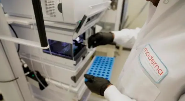 Moderna confirma la eficacia de su vacuna y pide autorización de la FDA