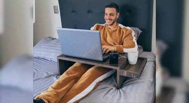 Mario Irivarren continúa con su faceta de empresario en pandemia y mostró algunos de los modelos que vende en su tienda de Gamarra.