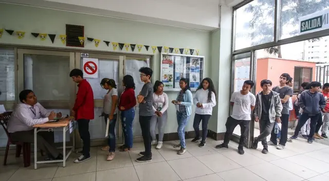 Conoce los requisitos y documentos que debes presentar al Pronabec para postular a la Beca 18, que cubre gastos de matrícula, pensión, alimentación y alojamiento, cuando corresponda. Conoce los requisitos y documentos que debes presentar al Pronabec para postular a la Beca 18, que cubre gastos de matrícula, pensión, alimentación y alojamiento, cuando corresponda.