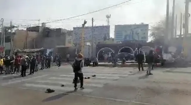 Protestas en Ica. Protestas en Ica.