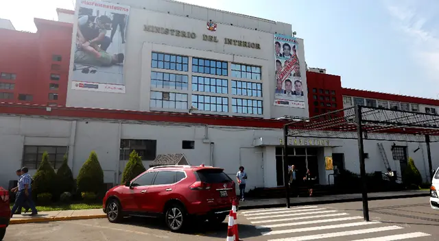 Policías renuncian.