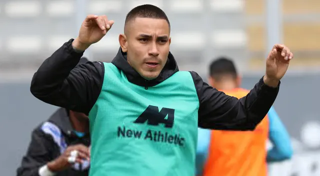 Agreden a periodista por acercarse a Jean Deza.