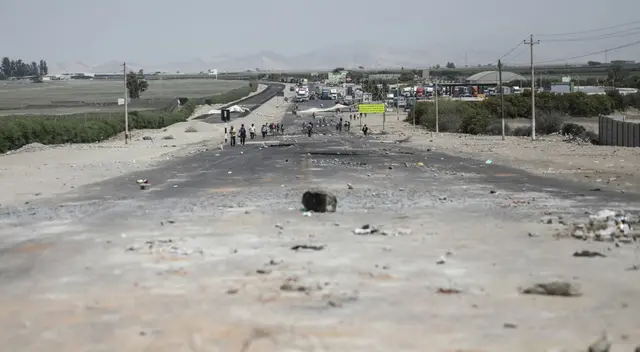 Pasajeros varados en Ica piden ayuda.
