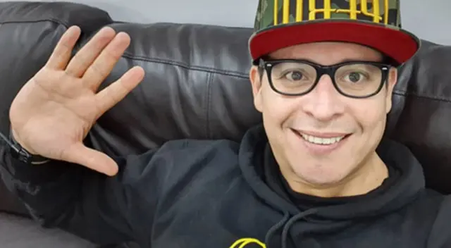 Carloncho confiesa que se ha hecho ‘retoquitos’: “Me hice el reacomodo de pelo” Carloncho confiesa que se ha hecho ‘retoquitos’: “Me hice el reacomodo de pelo”