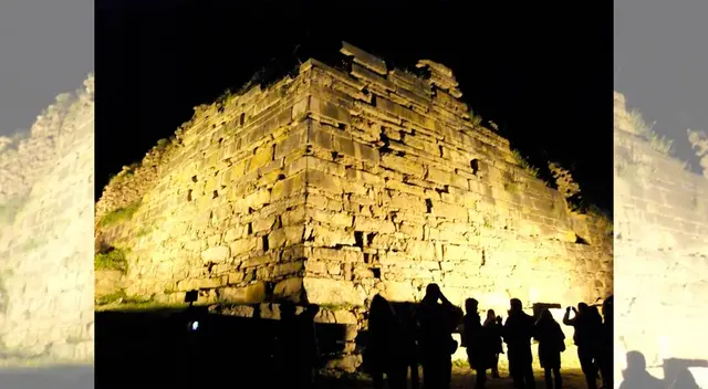 Monumento Arqueológico Chavín de Huántar. Monumento Arqueológico Chavín de Huántar.