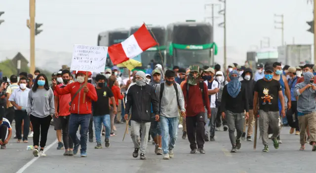 Pobladores de Challhuahuacho, en Apurímac, continúan la huelga desde hace seis días.