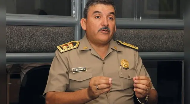 Ministro del Interior, Cluber Aliaga, se pronunció por el retiro de 18 generales PNP. Ministro del Interior, Cluber Aliaga, se pronunció por el retiro de 18 generales PNP.