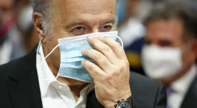 El candidato presidencial de Avanza País cometió blooper al confundir el retiro de fondos de la ONP con la Oficina Nacional de Procesos Electorales. El candidato presidencial de Avanza País cometió blooper al confundir el retiro de fondos de la ONP con la Oficina Nacional de Procesos Electorales.