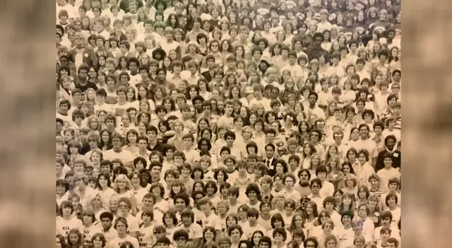 ¿Serás capaz de encontrar al panda escondido entre la gente?