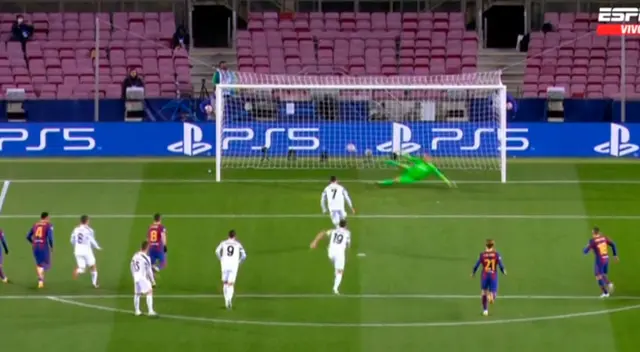 Cristiano marcó de penal.