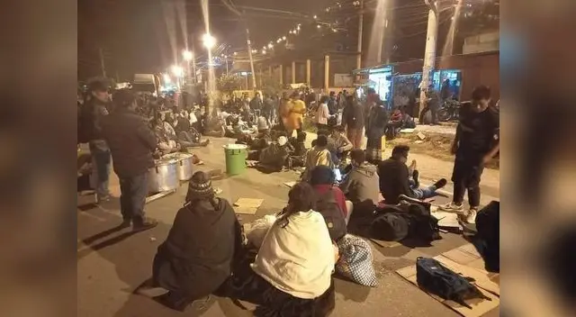 agricultores de papa bloquean Carretera Central