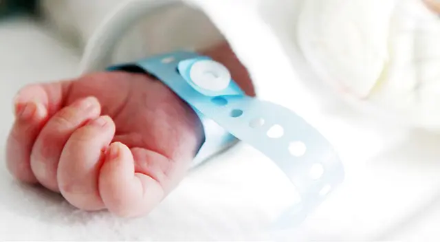 Las autoridades del hospital señalaron que la enfermera será sancionada por conducta negligente. Las autoridades del hospital señalaron que la enfermera será sancionada por conducta negligente.