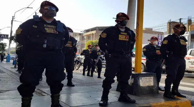250 efectivos policiales resguardarán la seguridad de la ciudadanía durante Navidad y Año Nuevo en Gamarra.