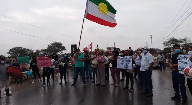 Pobladores de Pacora siguen tomando las calles ante el silencio de las autoridades. Pobladores de Pacora siguen tomando las calles ante el silencio de las autoridades.