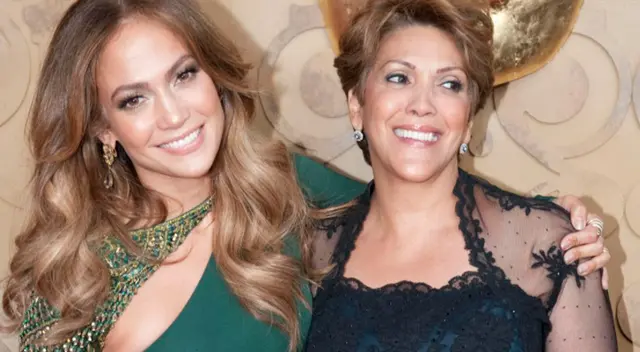 Jennifer López sorprende a su mamá por su cumpleaños 75