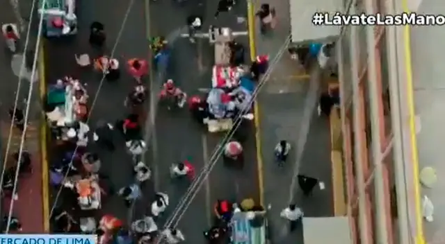 Ambulantes continúan en las calles de Mesa Redonda