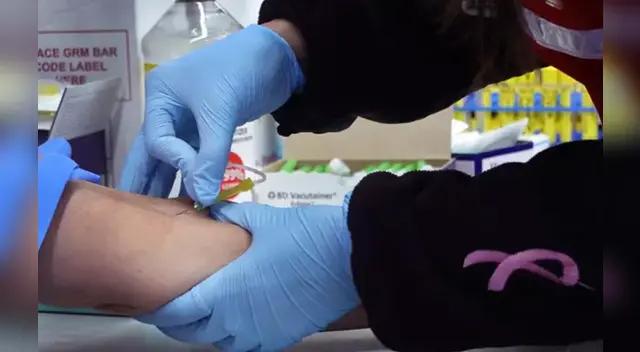 Homosexuales y bisexuales no podían donar sangre en Reino Unido, sin embargo, a partir de 2021 ya podrán hacerlo.