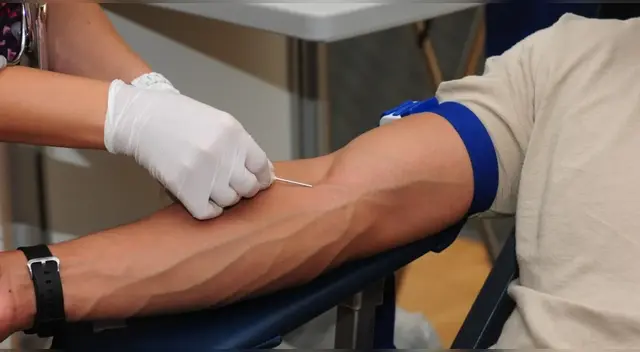 Homosexuales y bisexuales no podían donar sangre en Reino Unido, sin embargo, a partir de 2021 ya podrán hacerlo.