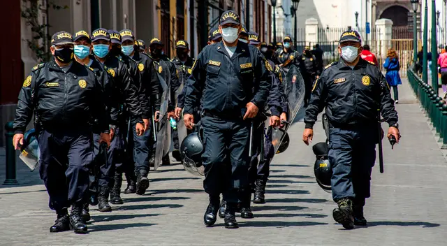 General de la Policía Nacional que pasaron a retiro. General de la Policía Nacional que pasaron a retiro.