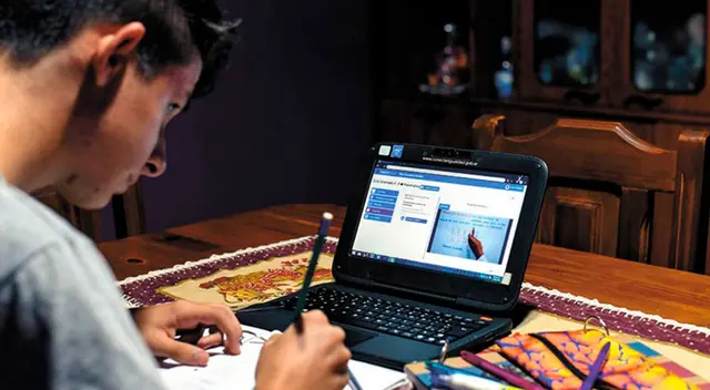 Universitarios seguirán en clases virtuales en el 2021, informó ministro de Educación.