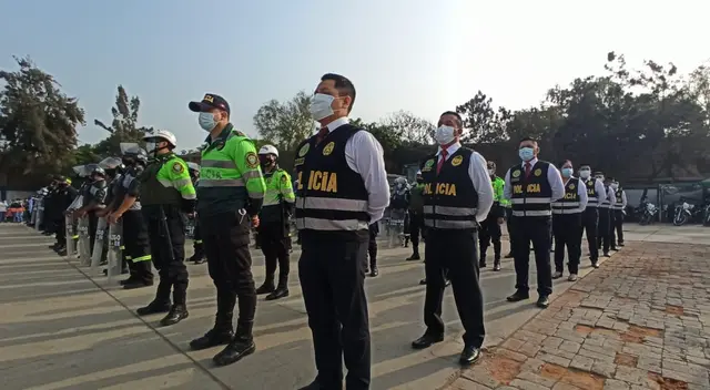 La Municipalidad de San Juan de Lurigancho ha implementado un plan de seguridad para Navidad y Año Nuevo. La Municipalidad de San Juan de Lurigancho ha implementado un plan de seguridad para Navidad y Año Nuevo.