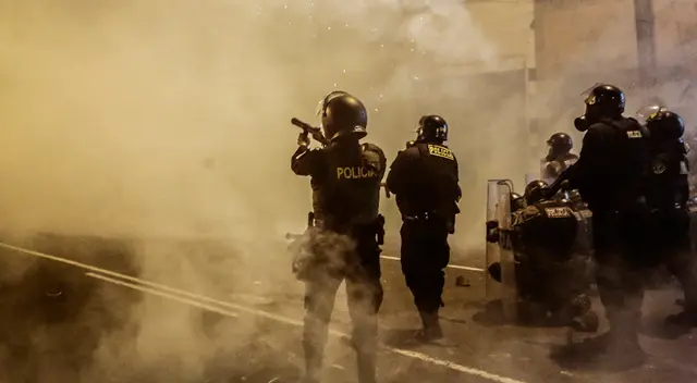 Represión Policial en Marcha Nacional. Represión Policial en Marcha Nacional.