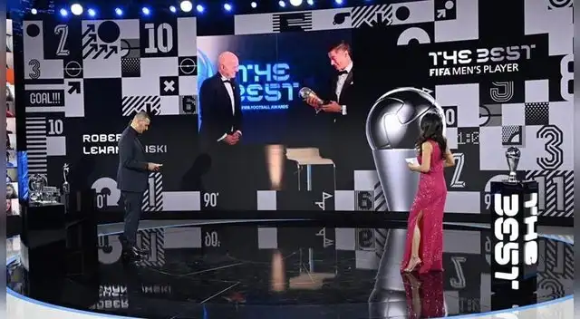 Lewandoski ganó el premio The Best tras superar a Messi y Cristiano Ronaldo.