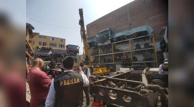 incauta 300 mil dólares en autopartes incauta 300 mil dólares en autopartes