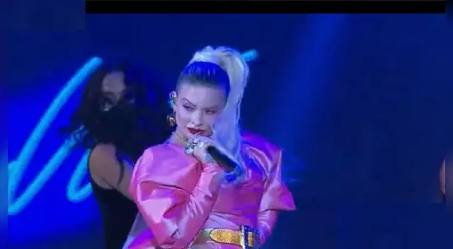 Así fue la presentación de Leslie Shaw en los Premios Heat 2020.