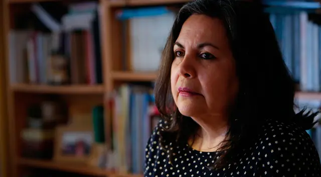 Silva-Santisteban recordó que el Frente Amplio  planteo la entrega de un bono, 'pero un bono decente, no uno de 300 soles como lo planteó la ministra anterior [Maria Antonieta Alva]'.